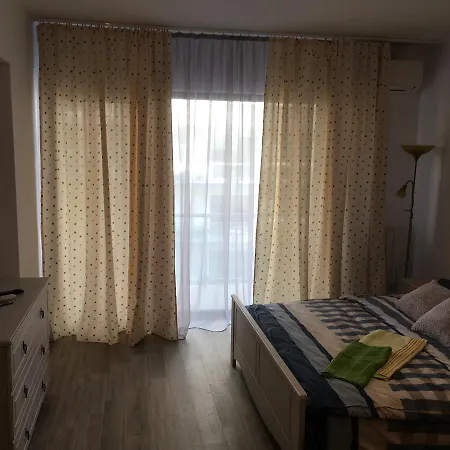 Nazaru's Sunfun Studio. Apartmán Mamaia